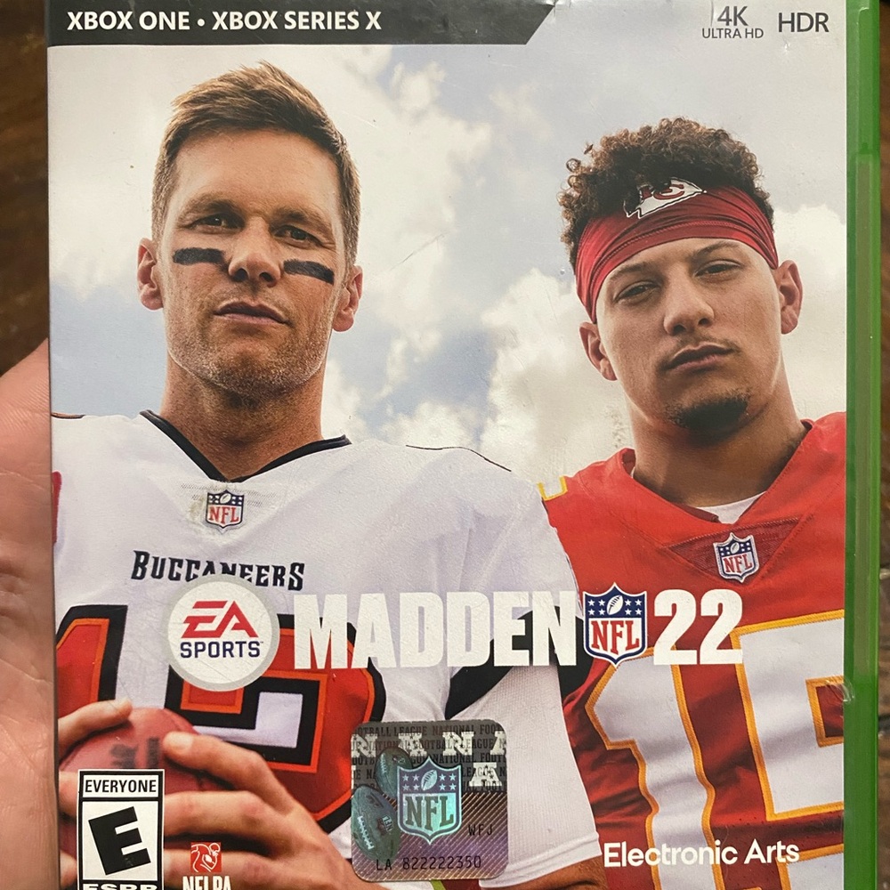 Madden NFL 22 for Xbox One and Xbox Series X - Green Case